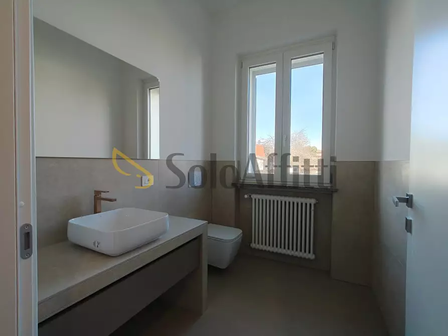 Immagine 14 di Villa in affitto  a Marnate