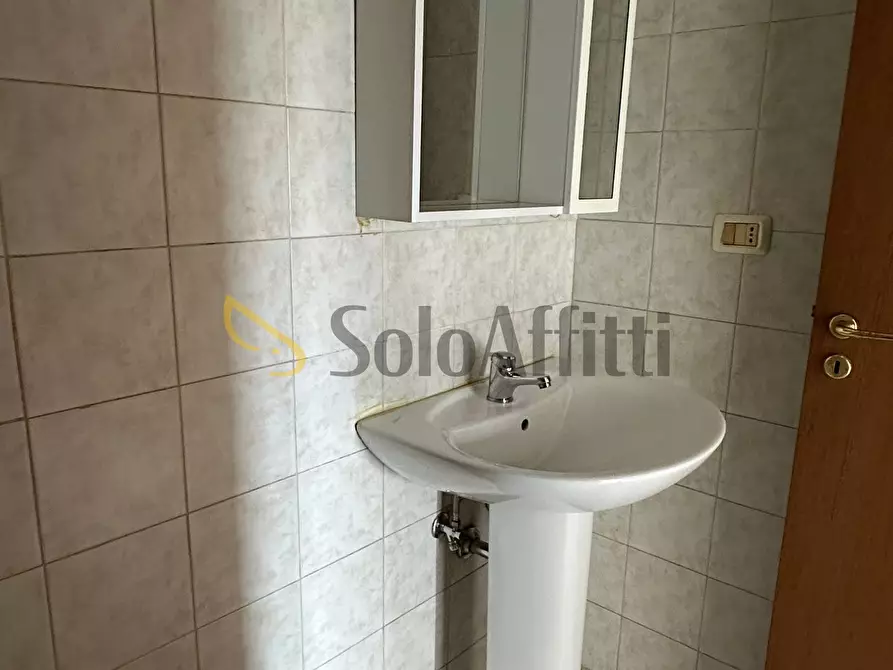 Immagine 12 di Bilocale in affitto  in Via Campania a Terni