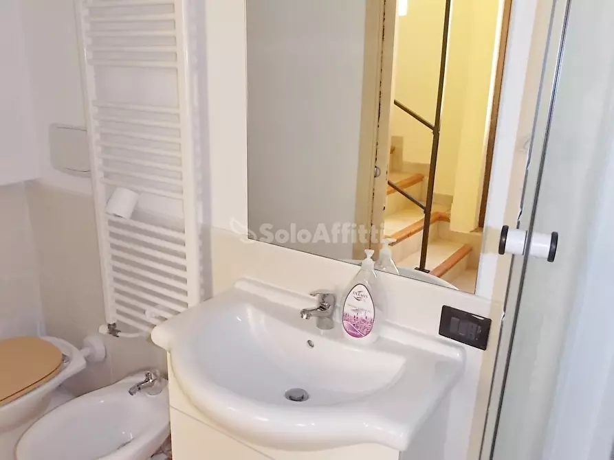 Immagine 8 di Bilocale in affitto  a Catanzaro