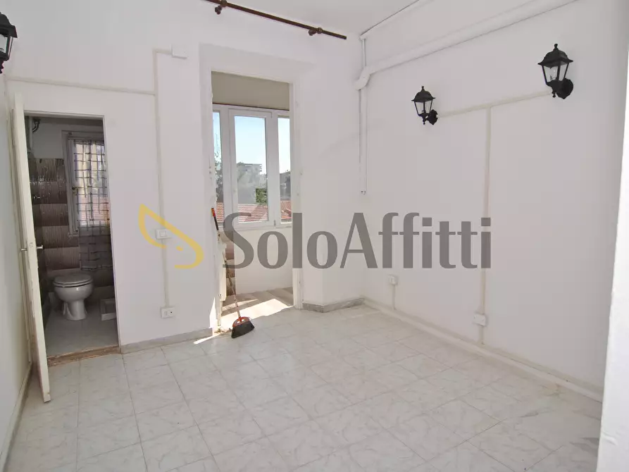 Immagine 4 di Monolocale in affitto  a Livorno