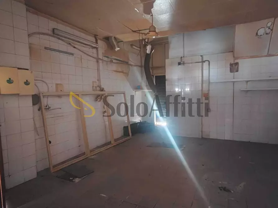 Immagine 3 di Locale commerciale in affitto  in Via Vittorio Emanuele Orlando 95 a Catania