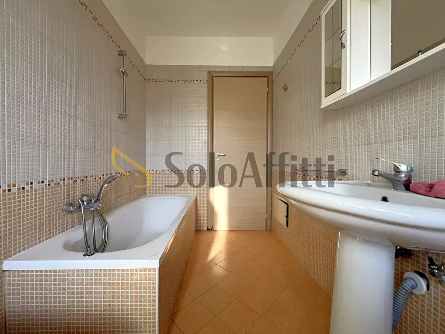 Immagine 7 di Villa in affitto  in Via Friuli 4 a Catanzaro