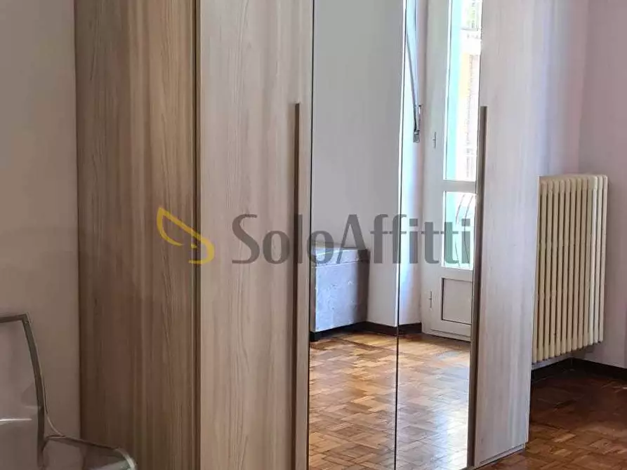 Immagine 31 di Bilocale in affitto  in Via Sostegno 18 a Torino