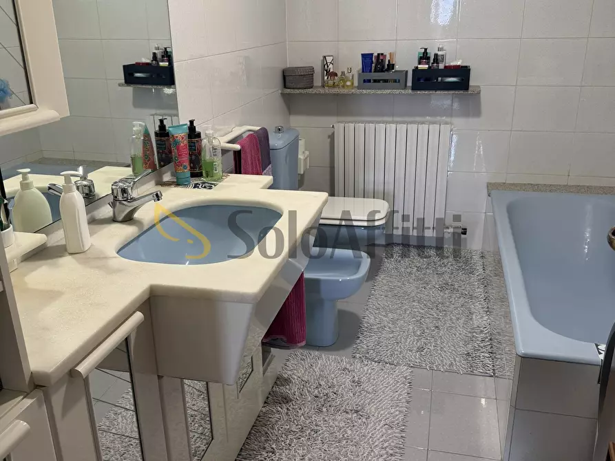 Immagine 29 di Quadrilocale in affitto  a Ceriano Laghetto