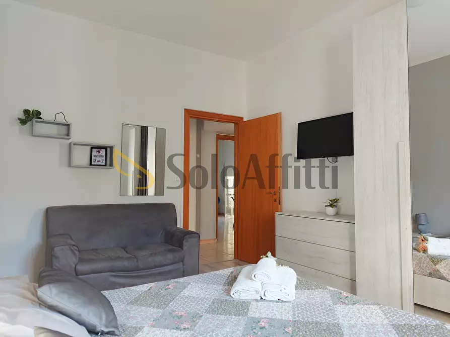 Immagine 24 di Trilocale in affitto  in Viale Vasco de Gama a Roma