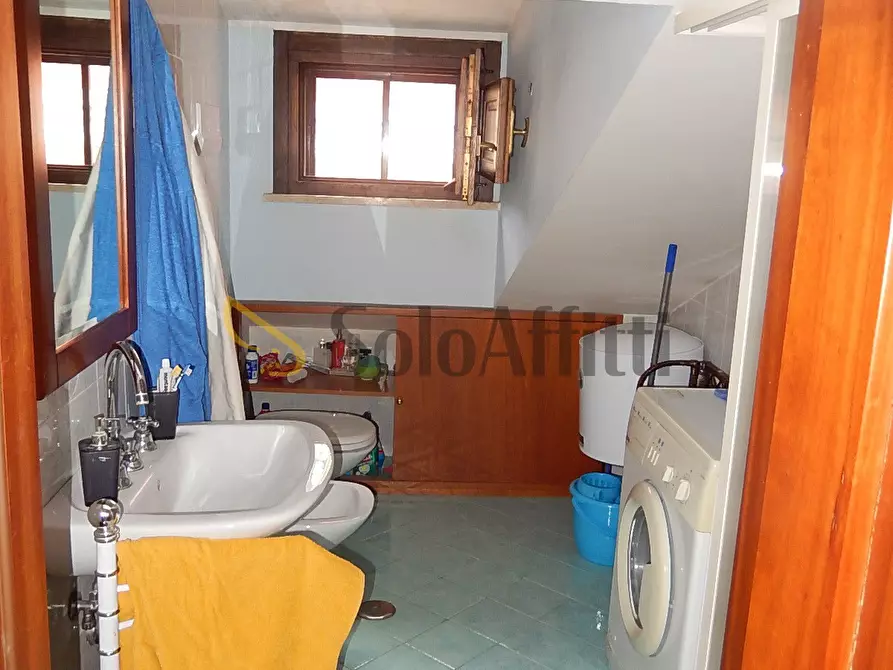 Immagine 5 di Mansarda in affitto  a Catanzaro