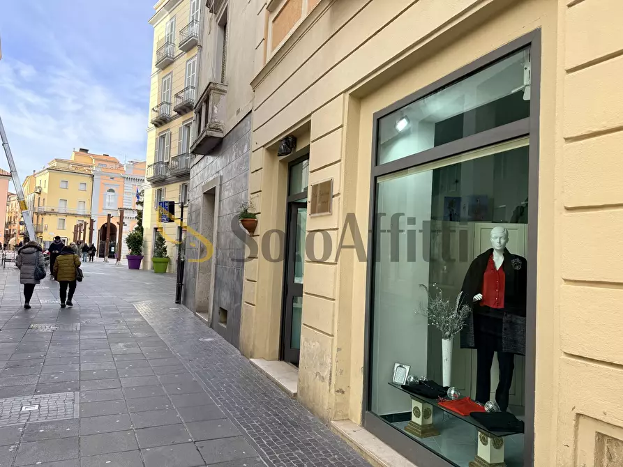 Immagine 3 di Locale commerciale in affitto  in Via Pretoria 117 a Potenza