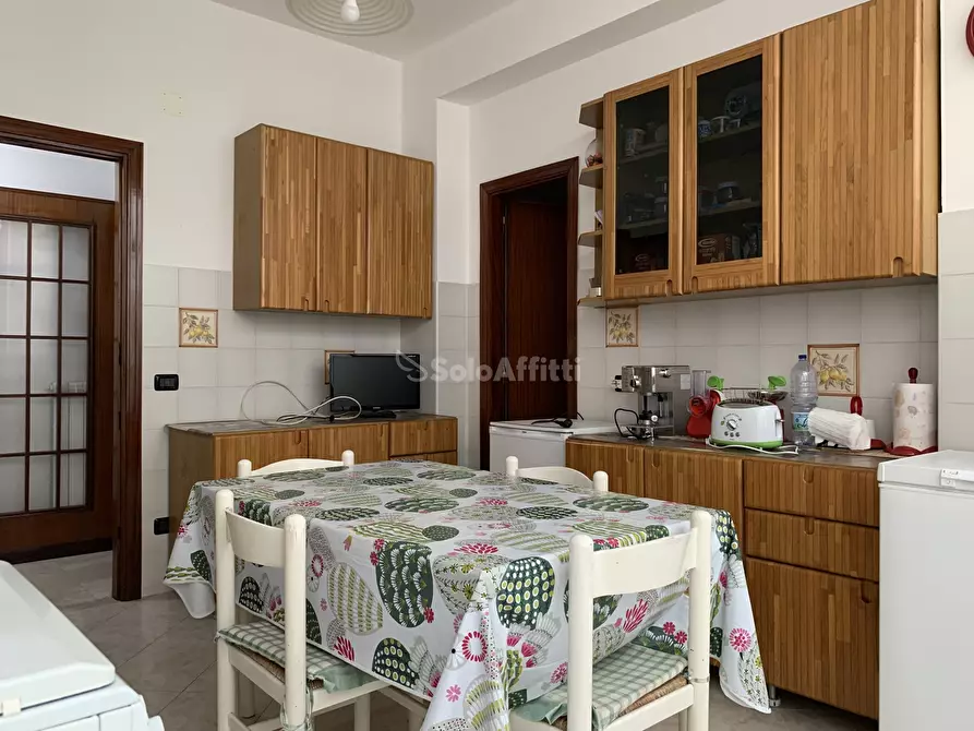 Immagine 8 di Stanza singola in affitto  a Catanzaro