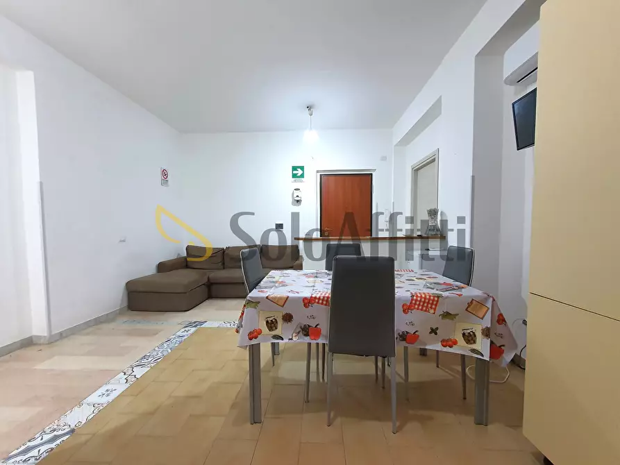 Immagine 7 di Stanza singola in affitto  a Catanzaro