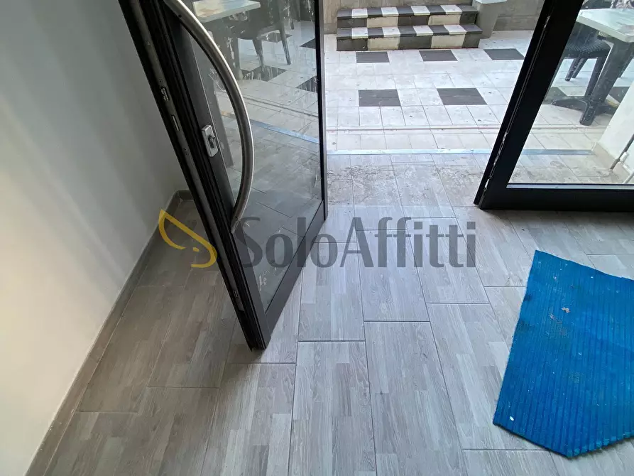 Immagine 4 di Locale commerciale in affitto  a Frosinone