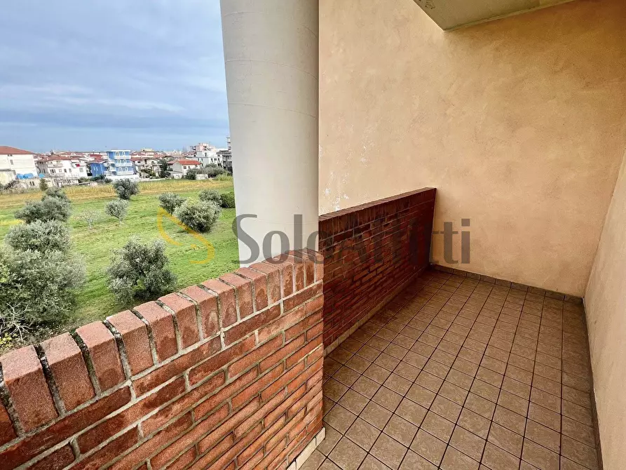 Immagine 8 di Trilocale in affitto  in Via Giacomo Leopardi 19 a Alba Adriatica