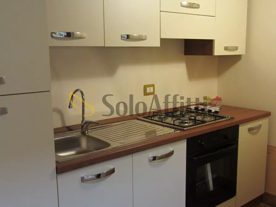 Immagine 2 di Bilocale in affitto  in Via XI Febbraio a Terni