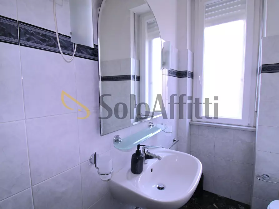 Immagine 18 di Bilocale in affitto  in Viale Brianza 8 a Milano
