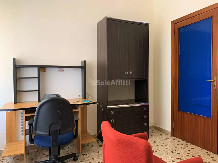 Immagine 9 di Stanza singola in affitto  a Catanzaro