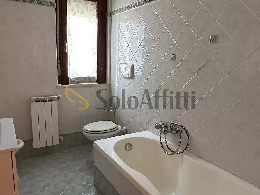 Immagine 25 di Trilocale in affitto  in Via del Rivo a Terni