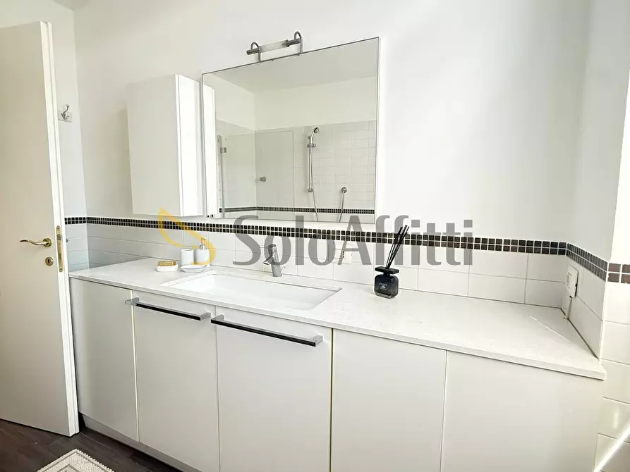 Immagine 17 di Bilocale in affitto  in Via Ballerini 10 a Seregno