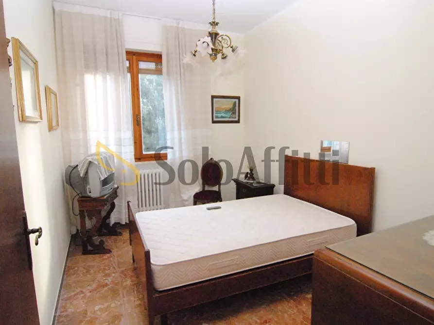 Immagine 13 di Appartamento in affitto  a Livorno