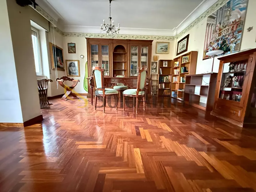 Immagine 3 di Trilocale in affitto  in Via Roma 188 a Caserta