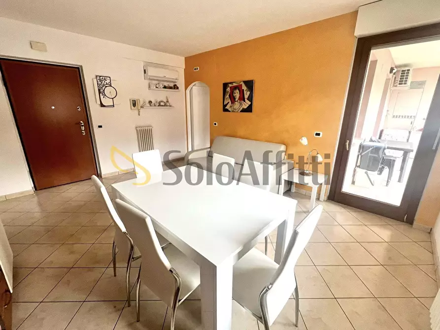 Immagine 5 di Bilocale in affitto  in Via Giuseppe Parini 33 a Giulianova