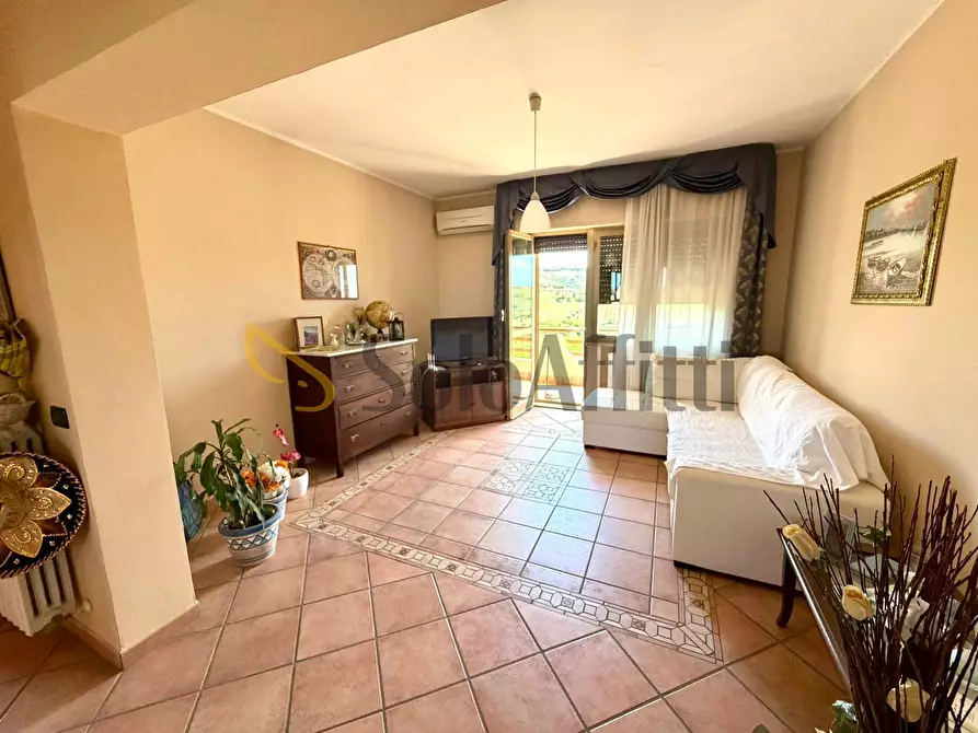 Immagine 1 di Quadrilocale in affitto  in Località Fosso Corno 6 a Roseto Degli Abruzzi