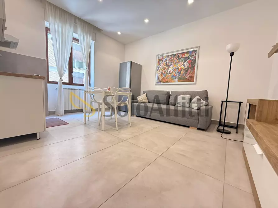 Immagine 1 di Bilocale in affitto  in Corso Trieste 214 a Caserta