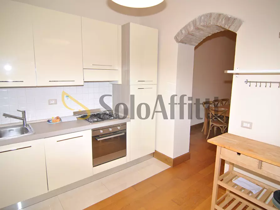 Immagine 12 di Trilocale in affitto  a Livorno