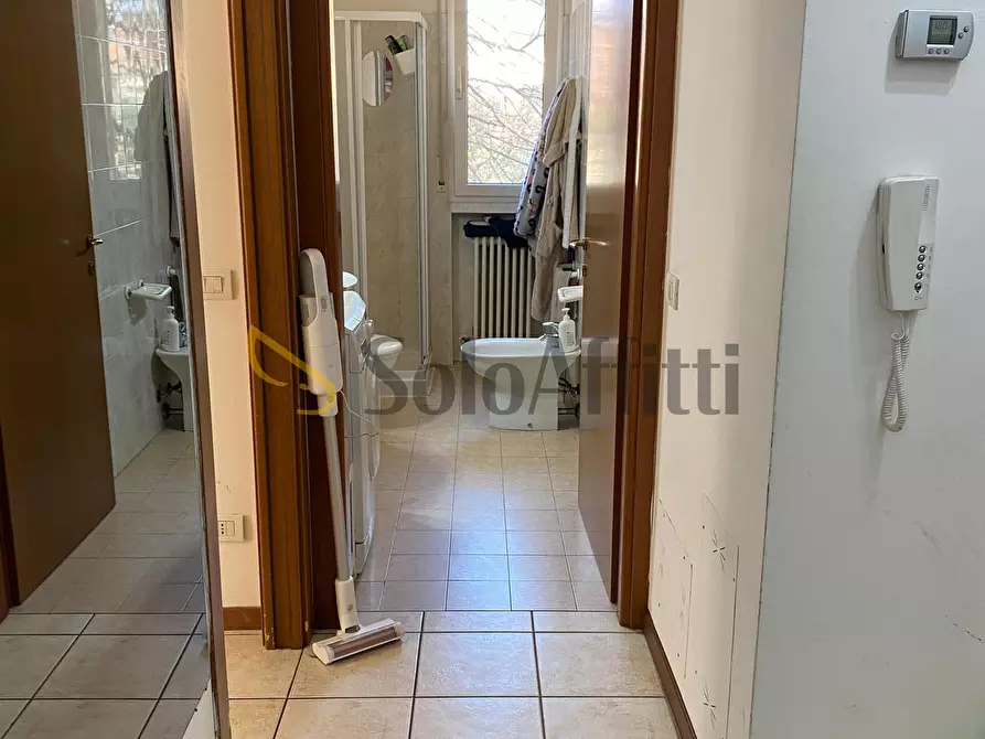 Immagine 11 di Bilocale in affitto  in Via Tavoleto 57 a San Clemente