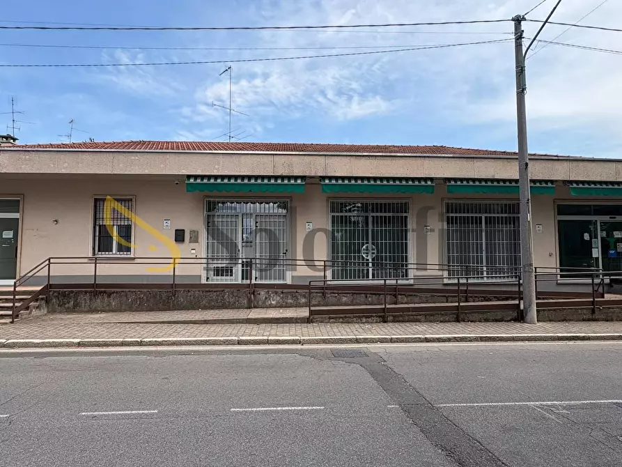Immagine 1 di Locale commerciale in affitto  in Via Contardo Ferrini 42 a Samarate