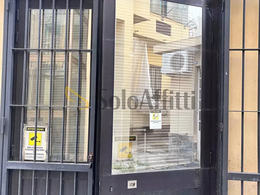 Immagine 13 di Magazzino in affitto  a Torino