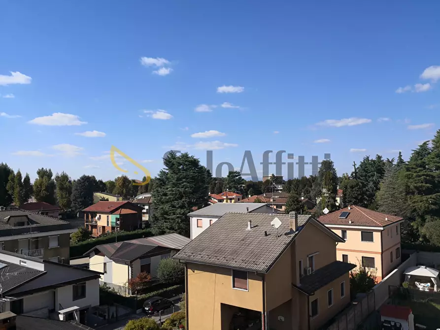 Immagine 26 di Bilocale in affitto  in Via Bainsizza 87 a Caronno Pertusella