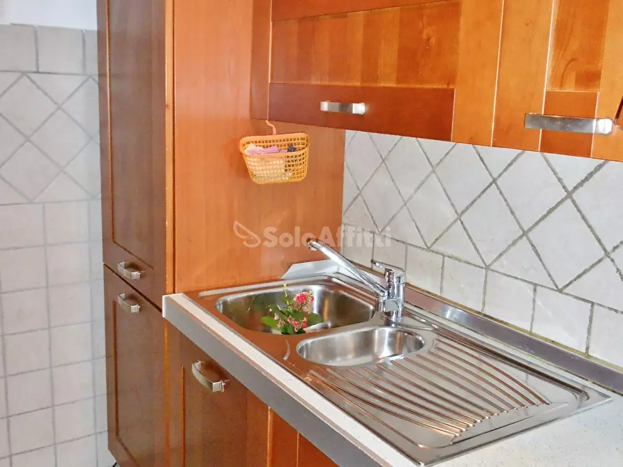 Immagine 7 di Villetta a schiera in affitto  in Via Fiorenzuola di Focara a Fiumicino