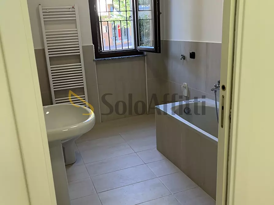 Immagine 22 di Trilocale in affitto  a Rovellasca