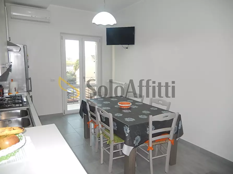 Immagine 4 di Stanza singola in affitto  a Catanzaro