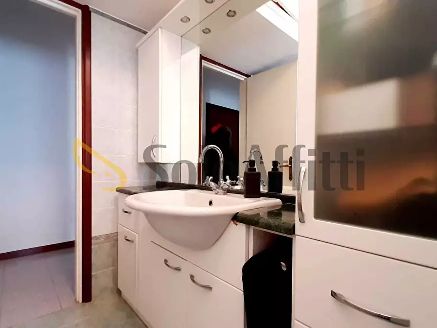 Immagine 12 di Bilocale in affitto  in Via Pietro Calamandrei a Cinisello Balsamo