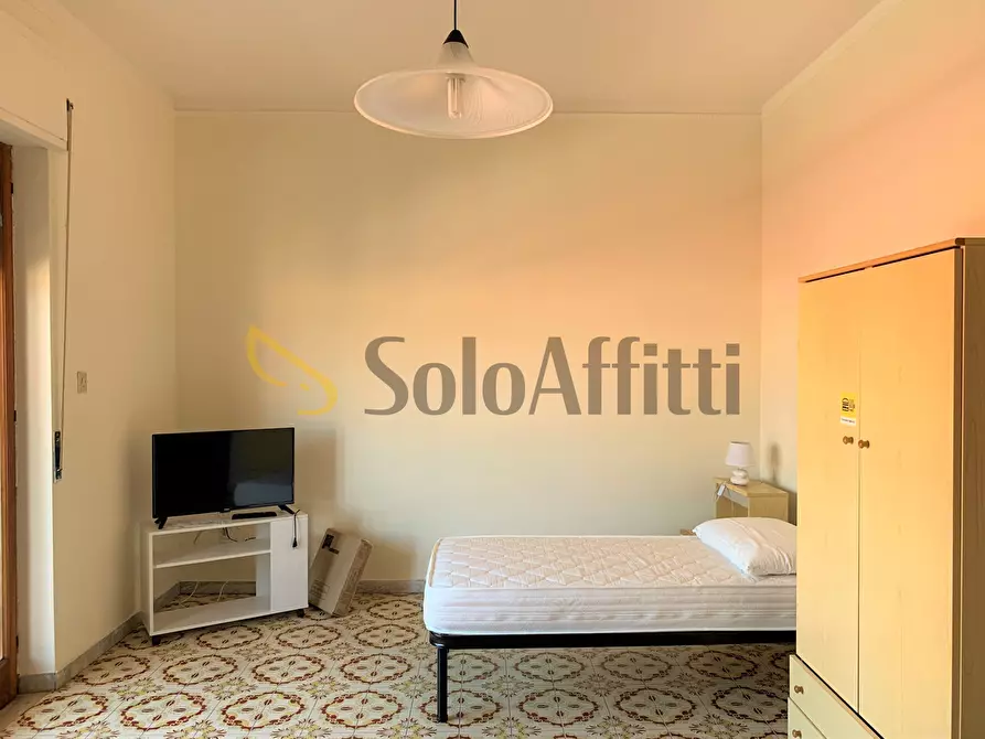 Immagine 8 di Stanza singola in affitto  a Catanzaro