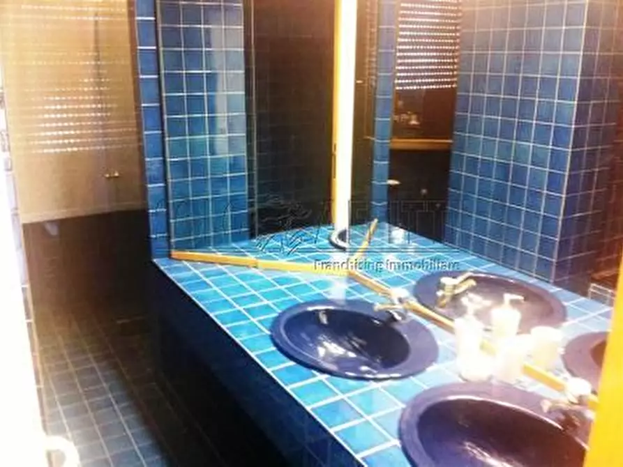 Immagine 12 di Quadrilocale in affitto  a Livorno