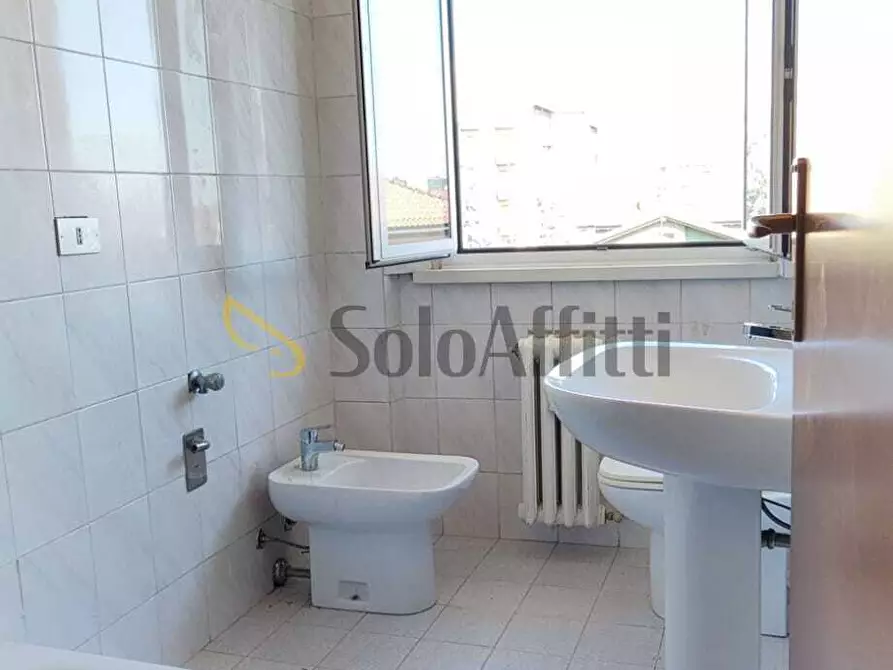 Immagine 9 di Bilocale in affitto  in Via Francesco Guardi 20 a Cinisello Balsamo