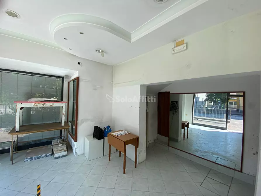 Immagine 2 di Magazzino in affitto  in Via Antonio Guadagnoli 19 a Rimini