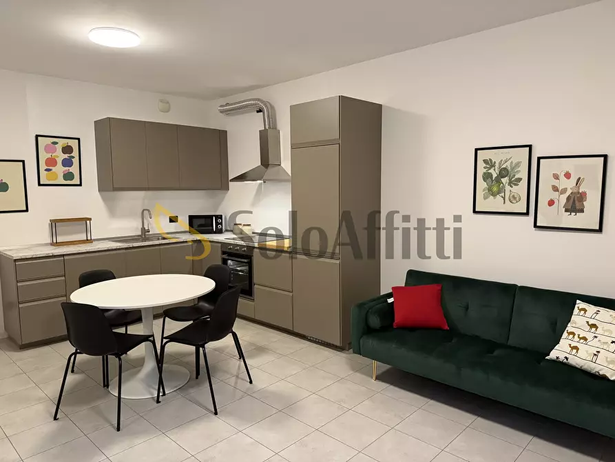 Immagine 4 di Bilocale in affitto  in Via 4 Novembre 328 a Caronno Pertusella