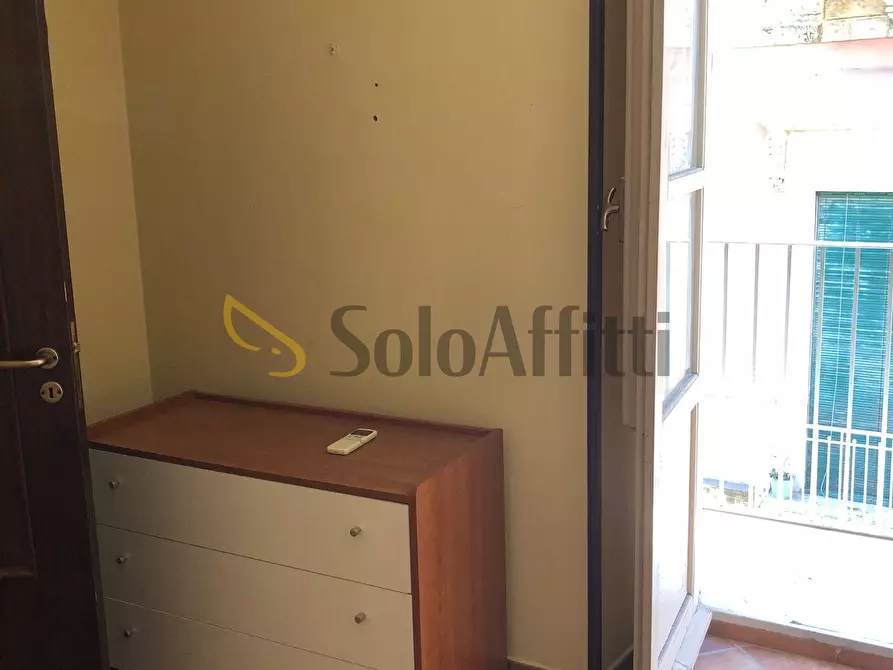 Immagine 13 di Bilocale in affitto  a Catania