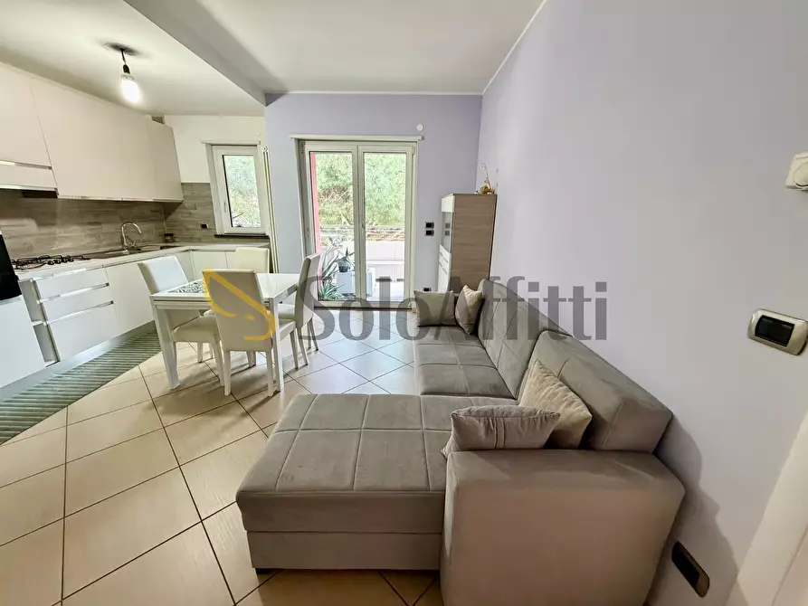 Immagine 5 di Trilocale in affitto  in Via Nazionale 518 a Roseto Degli Abruzzi