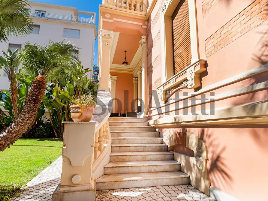 Immagine 3 di Villa in affitto  a San Remo