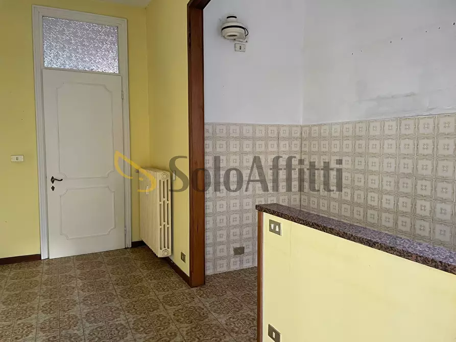 Immagine 8 di Trilocale in affitto  in Corso Svizzera a Torino