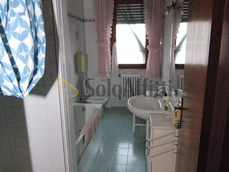 Immagine 12 di Appartamento in affitto  a Livorno