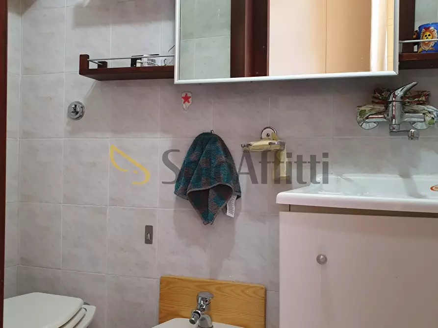 Immagine 14 di Stanza singola in affitto  a Catanzaro