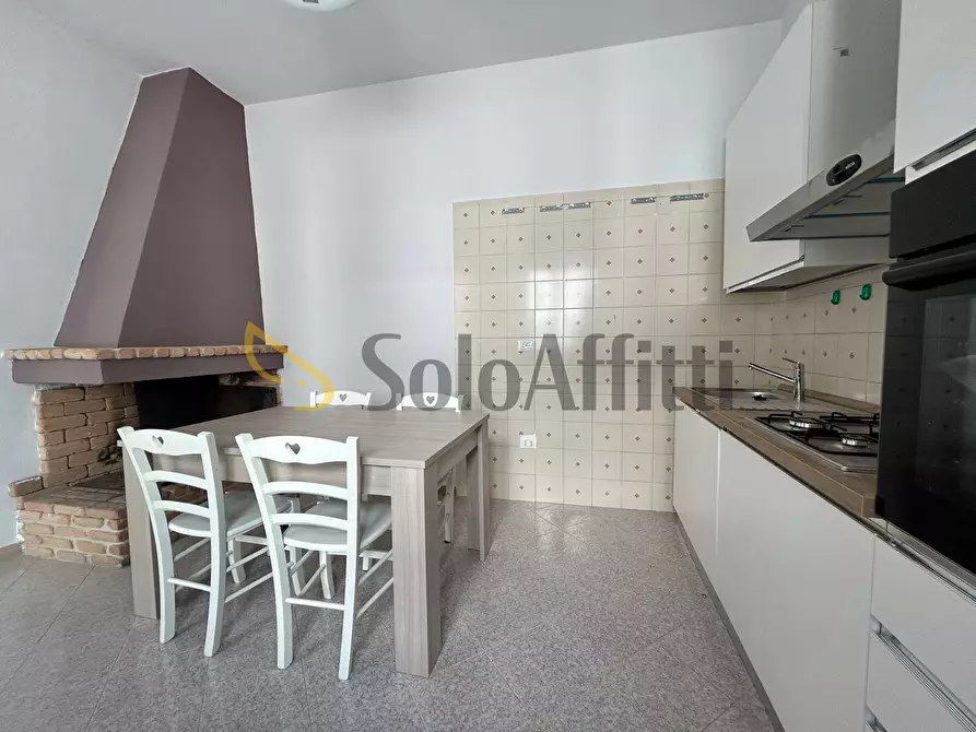 Immagine 2 di Stanza singola in affitto  a Monserrato