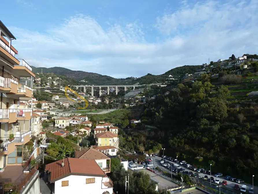 Immagine 22 di Trilocale in affitto  in Via Giovanni Pascoli 12 a San Remo