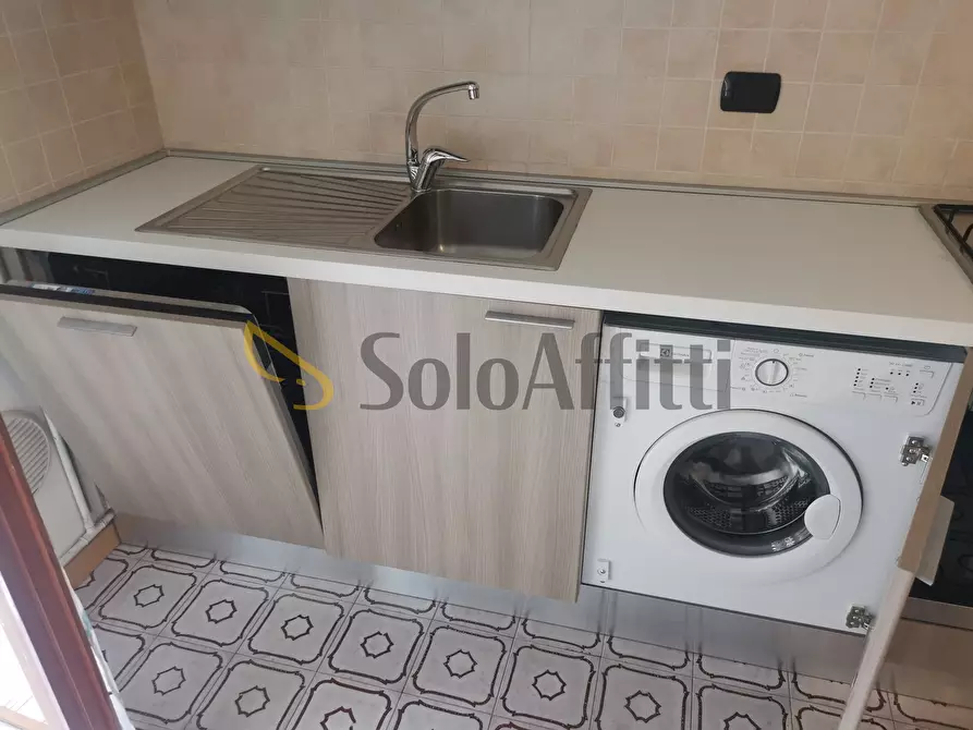 Immagine 21 di Bilocale in affitto  in Via Bainsizza 87 a Caronno Pertusella