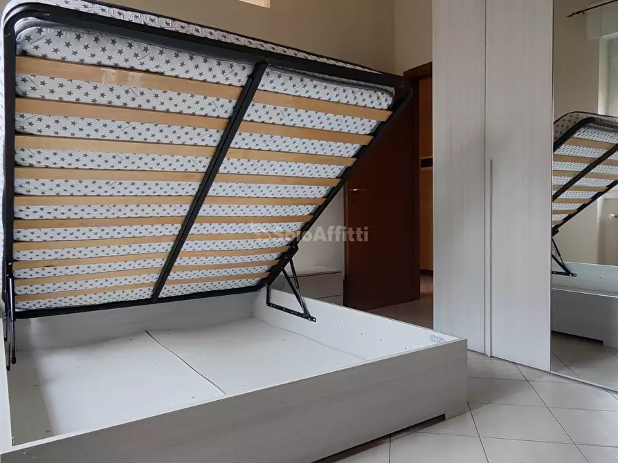 Immagine 8 di Bilocale in affitto  in VIA CARLO POMA 2 a Cinisello Balsamo