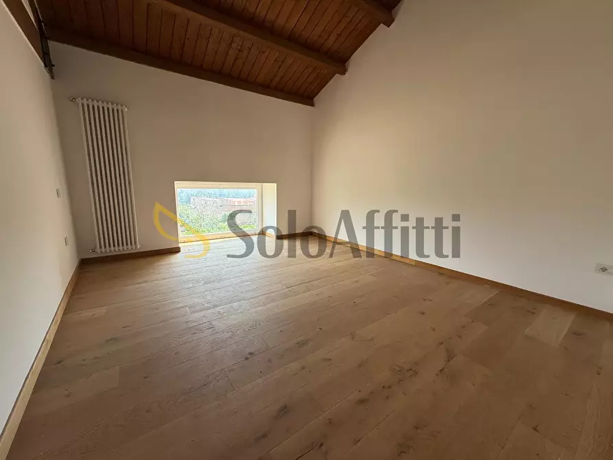 Immagine 28 di Loft/Open space in affitto  in Via dei Giardini Reali a Caserta
